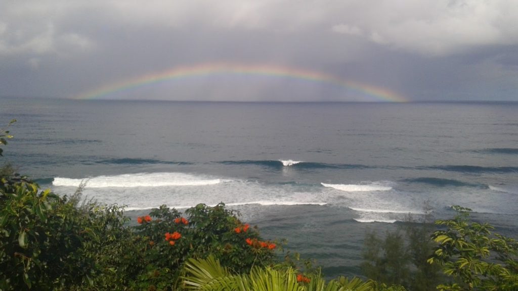 Hideaways surf Kauai