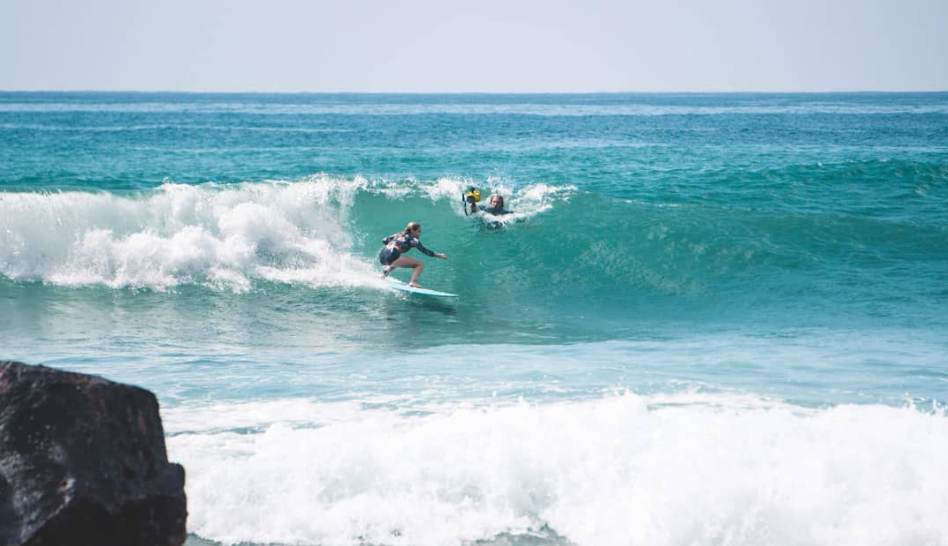 Lazy Left surf Midigama Sri Lanka