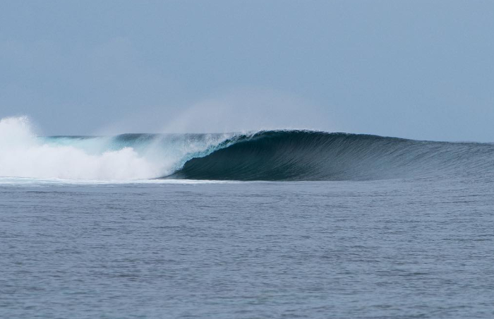 Maldives surf