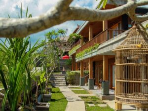 surf camp bali