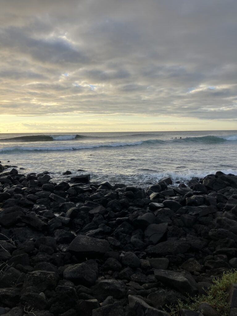 Surf Galapagos Tongo Reef