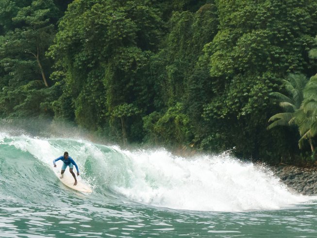 Surf camp Nuqui, Colombia